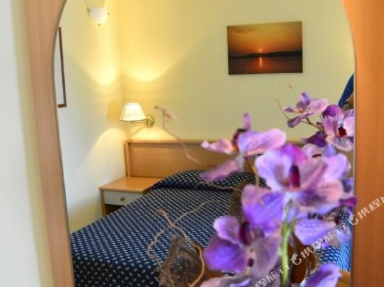 Фото Hotel Lo Smeraldo