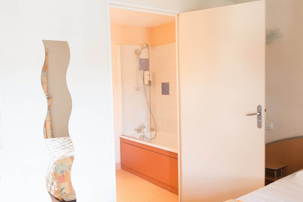 Фото Hôtel de France