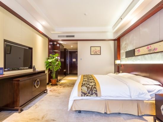 Фото Joyful Rose International Hotel