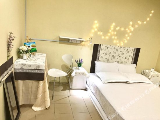 Фото H2 Backpackers