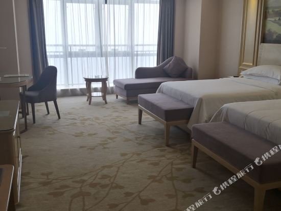 Фото Vienna Chongqing Yuanjiagang Subway Station Branch