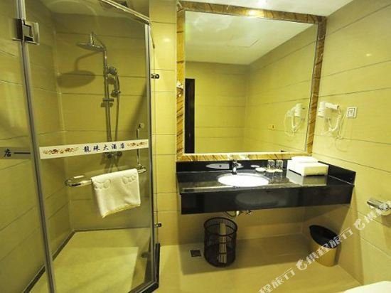 Фото Junyue Hotel