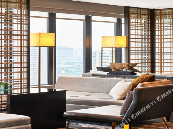 Фото New World Makati Hotel