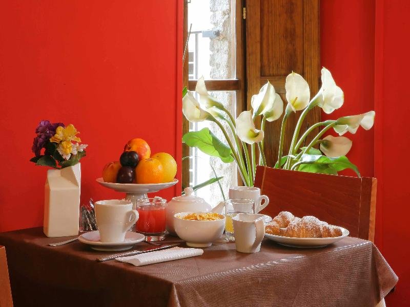 Фото Hotel Properzio