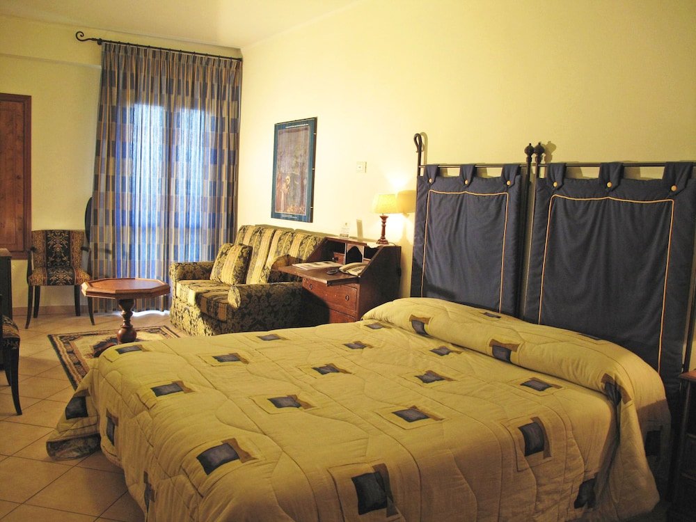 Фото Hotel Umbra