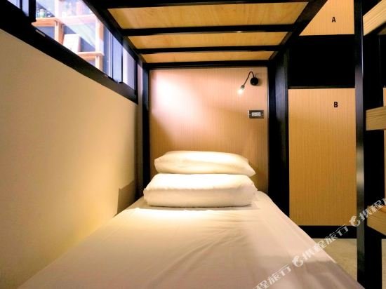 Фото Dongmen 3 Capsule Inn - Hostel