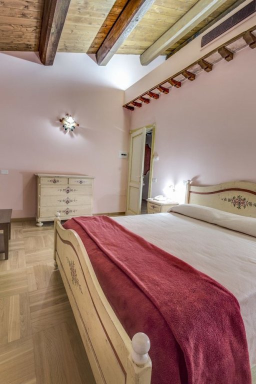 Фото La Castellaia Resort