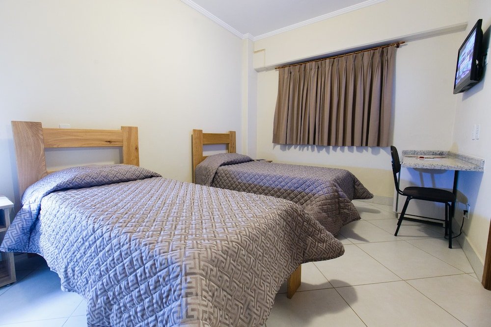 Фото Hotel Vitória Pindamonhangaba