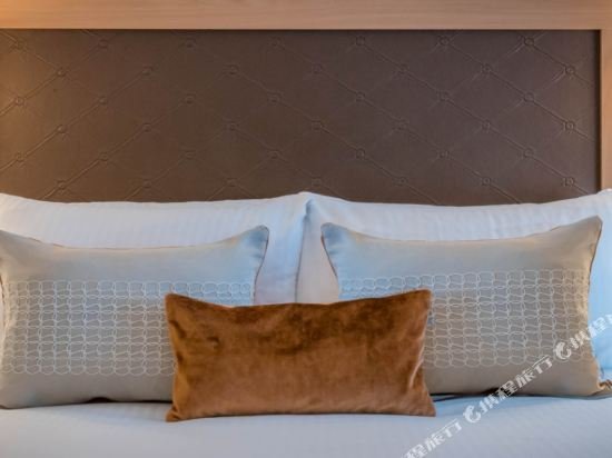 Фото Clayton Hotel Cardiff Lane