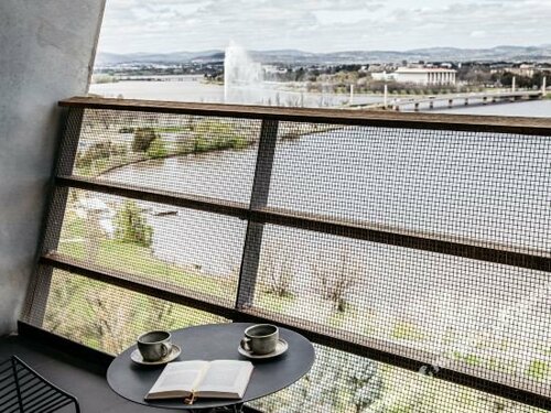 Гостиница Ovolo Nishi в Канберре
