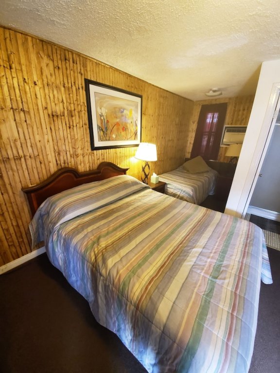 Фото Falls Motel