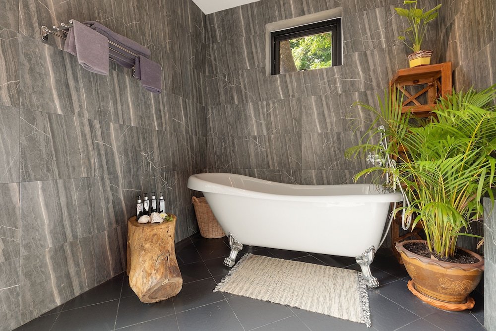 Фото 3-Bedroom Villa Baan Kluay Mai with Private Pool