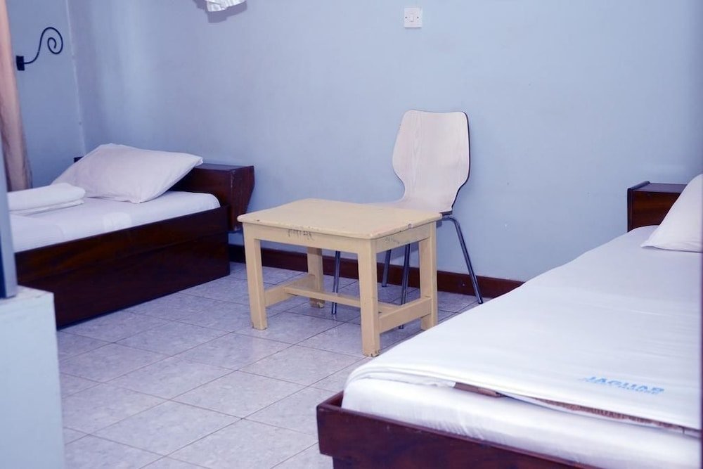 Фото G One Hotel