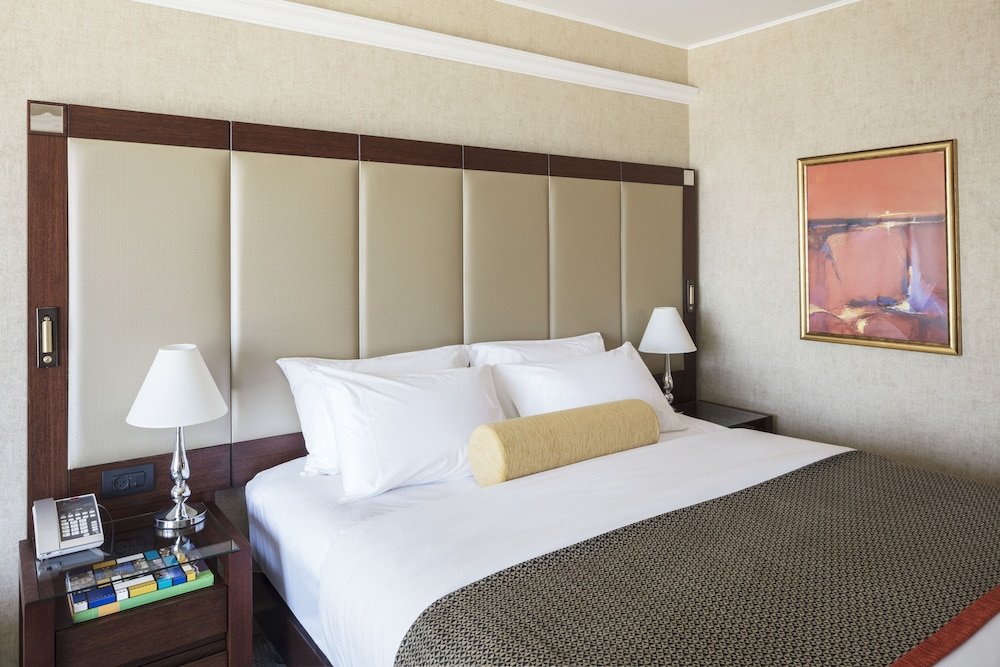 Фото Renaissance Tel Aviv Hotel