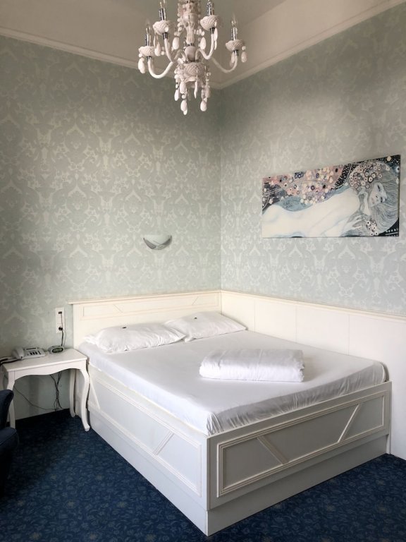 Фото Hotel Goldene Spinne