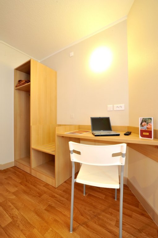 Фото HotelF1 Poitiers Nord Futuroscope