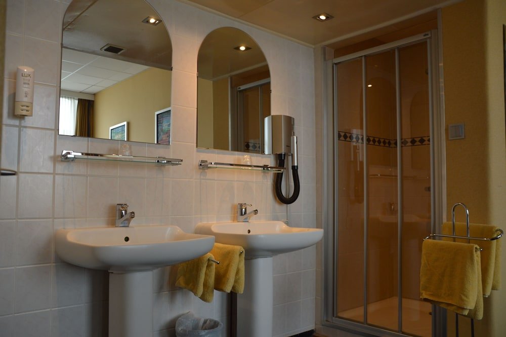 Фото Hotel De Nieuwe Doelen