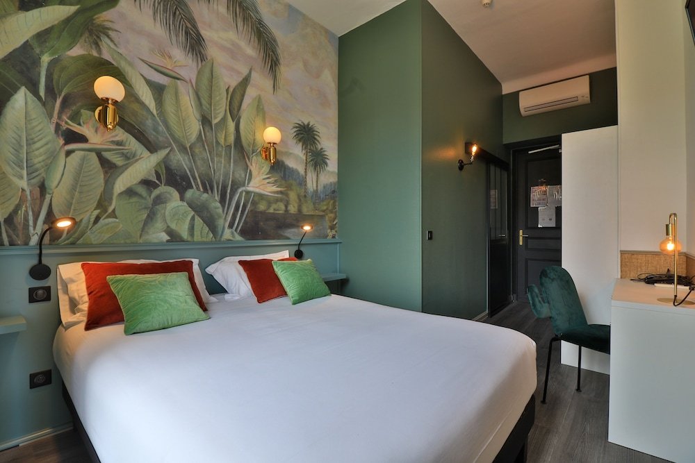 Фото Hotel Pruly