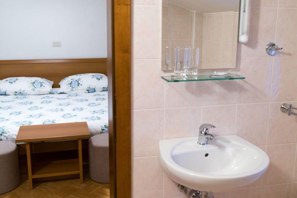 Фото Tourist Farm Petelin-Durcik