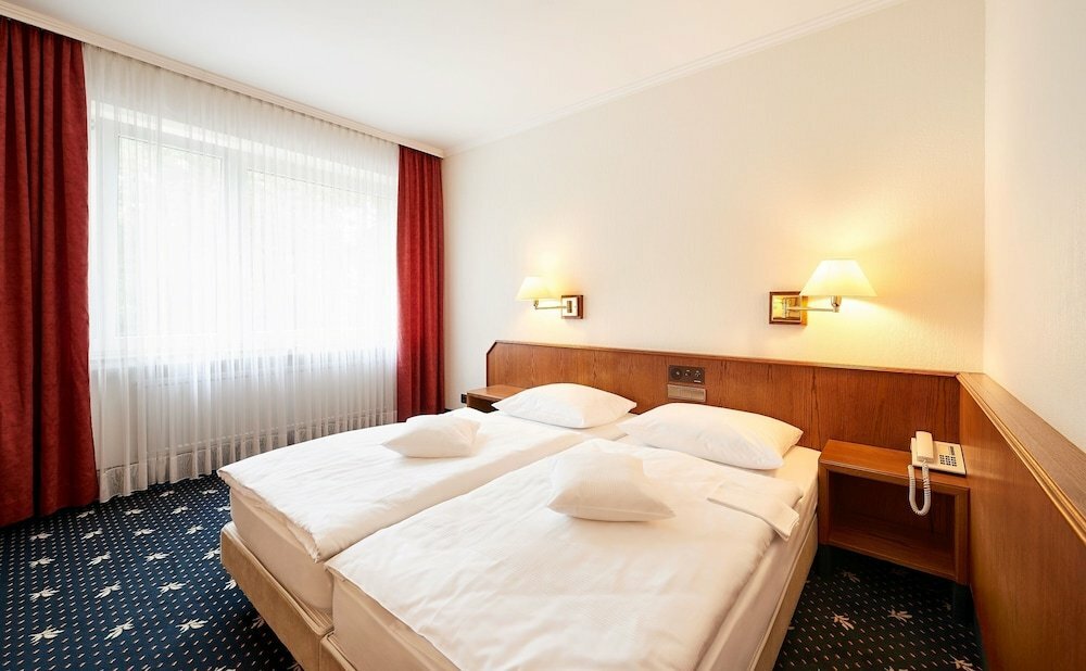 Hotel Hotel Munte am Stadtwald, Earth, photo