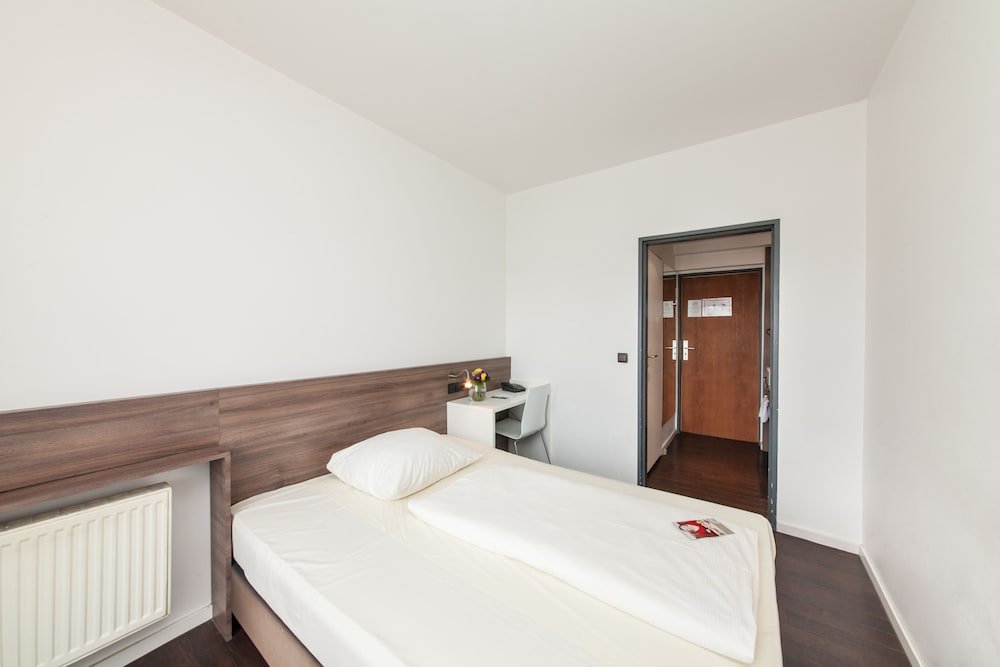 Фото Novum Hotel Continental Frankfurt