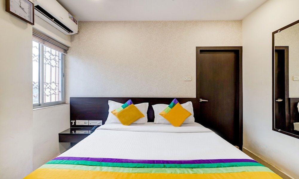 Фото Itsy by Treebo - Neeranand Plaza