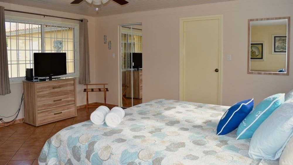 Фото Palm Beach Sunset Villa