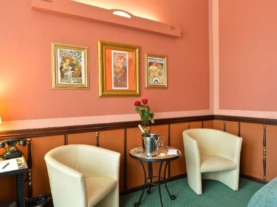 Фото Hotel Hastal Prague Old Town