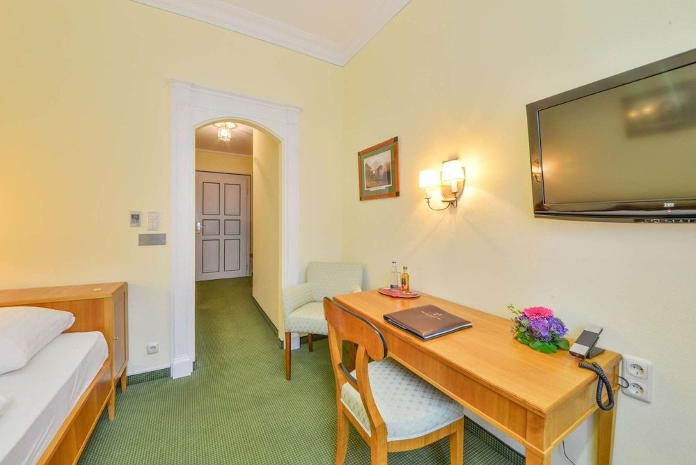 Фото отеля 4