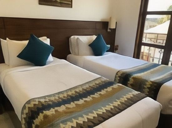 Фото Comfort Inn Emerald