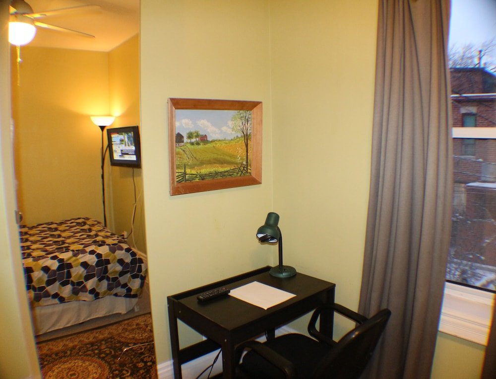 Фото Comfy Guest House