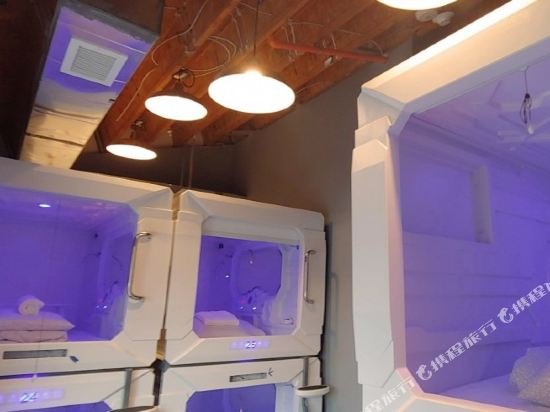 Фото U Street Hostel