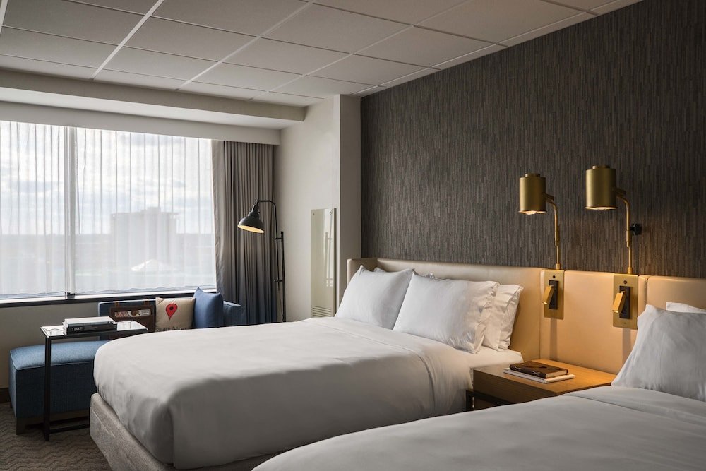 Фото Grand Plaza Hotel & Convention Center