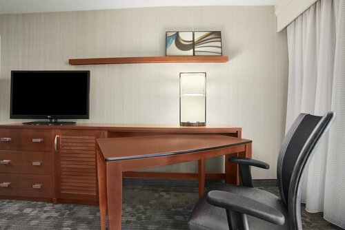 Гостиница Courtyard by Marriott Springfield в Спрингфилде