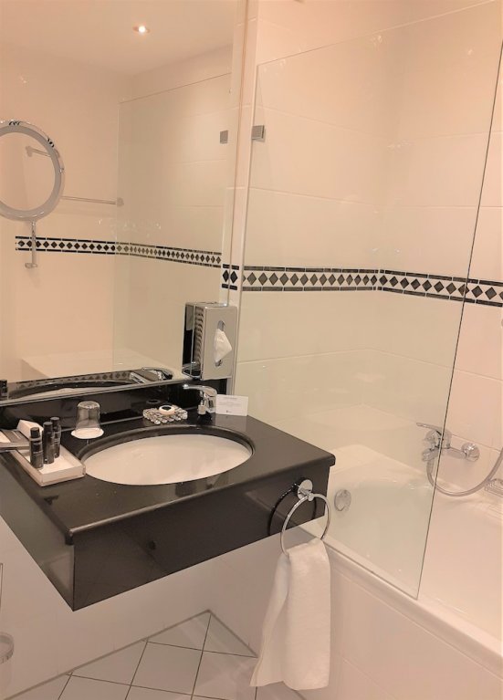 Фото Steigenberger Hotel Der Sonnenhof