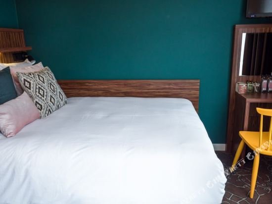 Фото Linden Hotel