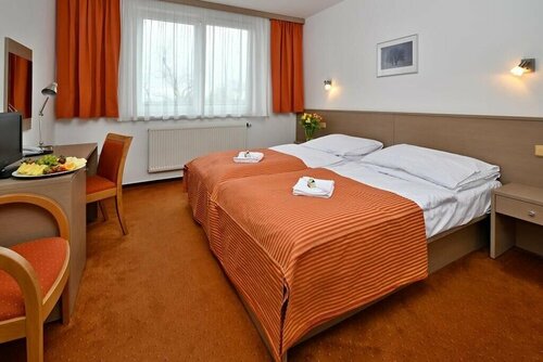 Гостиница Parkhotel Hluboka Nad Vltavou в Глубока над Влтавой
