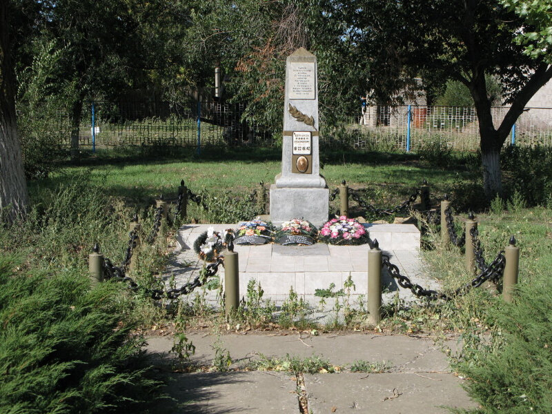 Monument, memorial Братская могила воинов, погибших в период Сталинградской битвы, Volgograd Oblast, photo