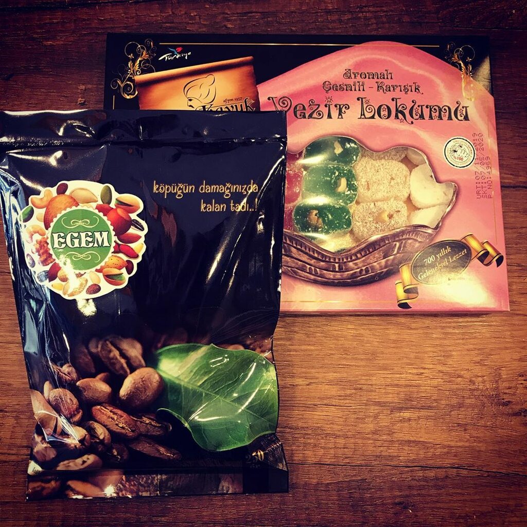 Nuts, snacks, dried fruits Egem Nuts, Akhisar, photo