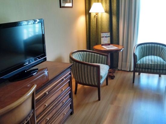 Фото Howard Johnson by Wyndham, Villa General Belgrano