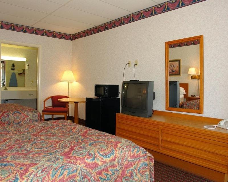 Фото Econo Lodge Wytheville I-77 & I-81