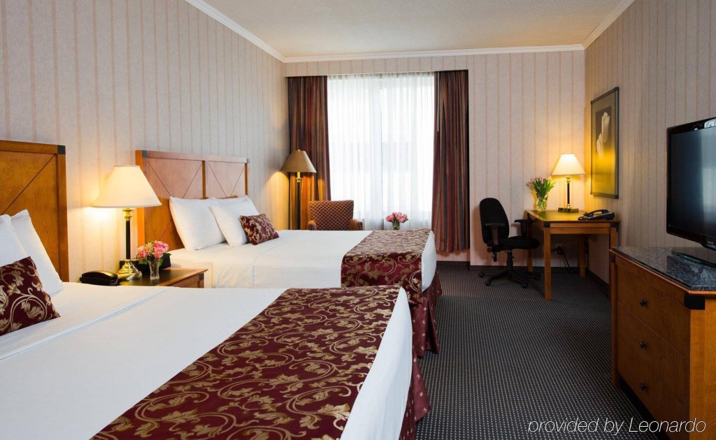 Фото Lord Elgin Hotel