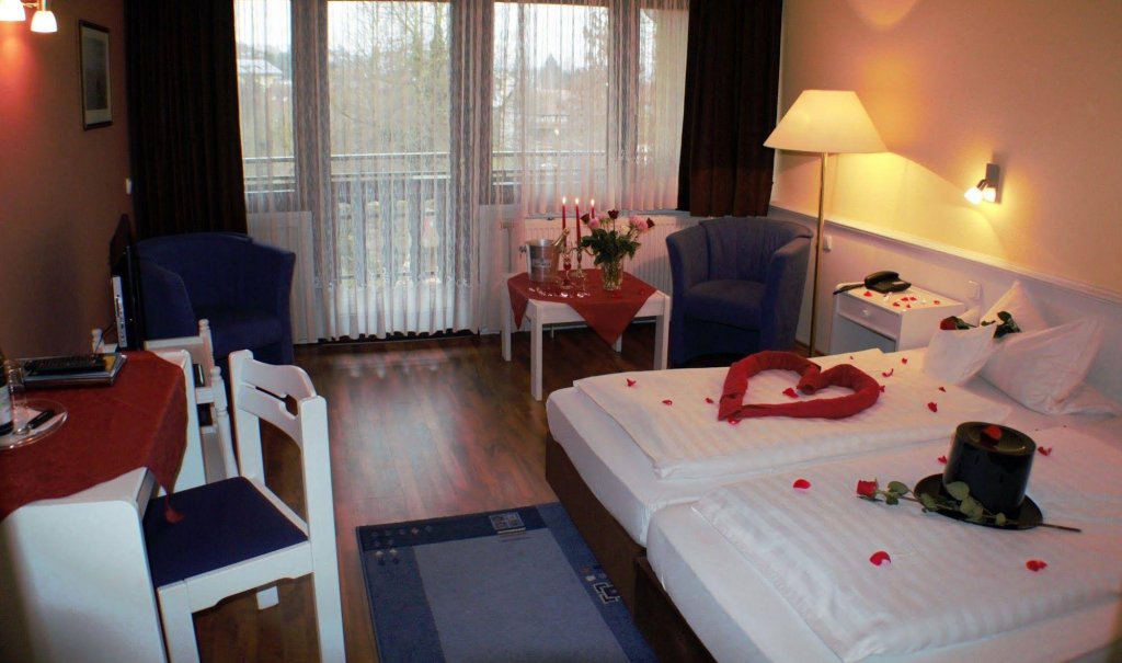 Фото Landhotel Combecher