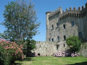 Castello Di Fosdinovo