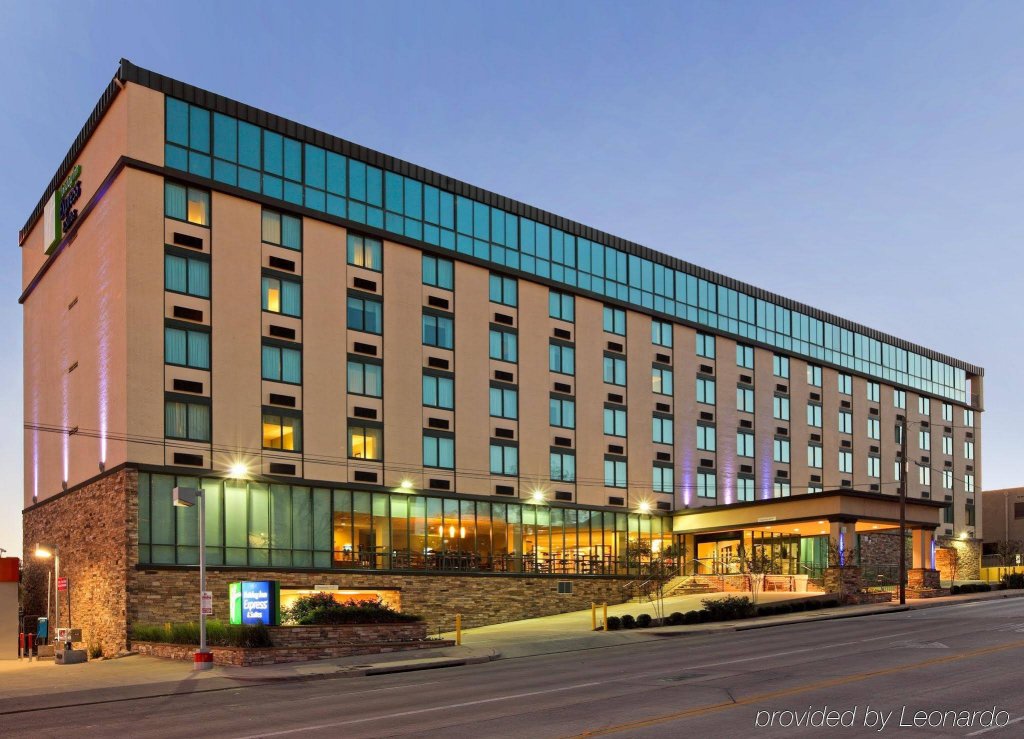 Фото Holiday Inn Express Hotel & Suites Fort Worth Downtown, an Ihg Hotel