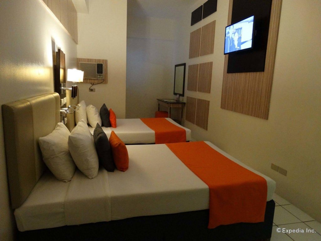 Фото Octagon Mansion Hotel