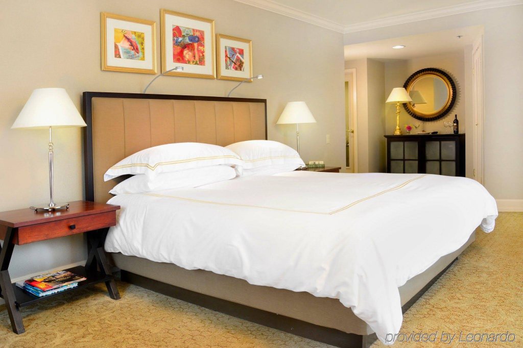 Фото Inn at the Market