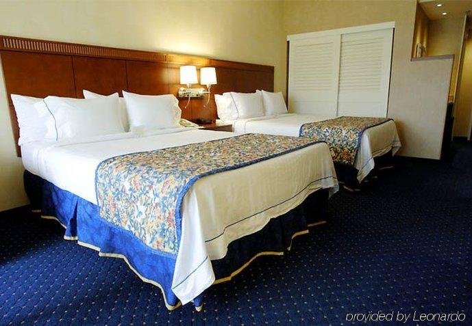 Фото Courtyard by Marriott Harrisburg Hershey