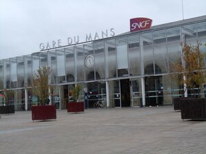 Duplex à la Gare du Mans