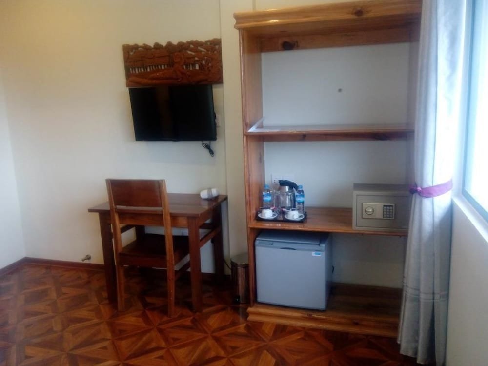 Фото 81 Central Hotel